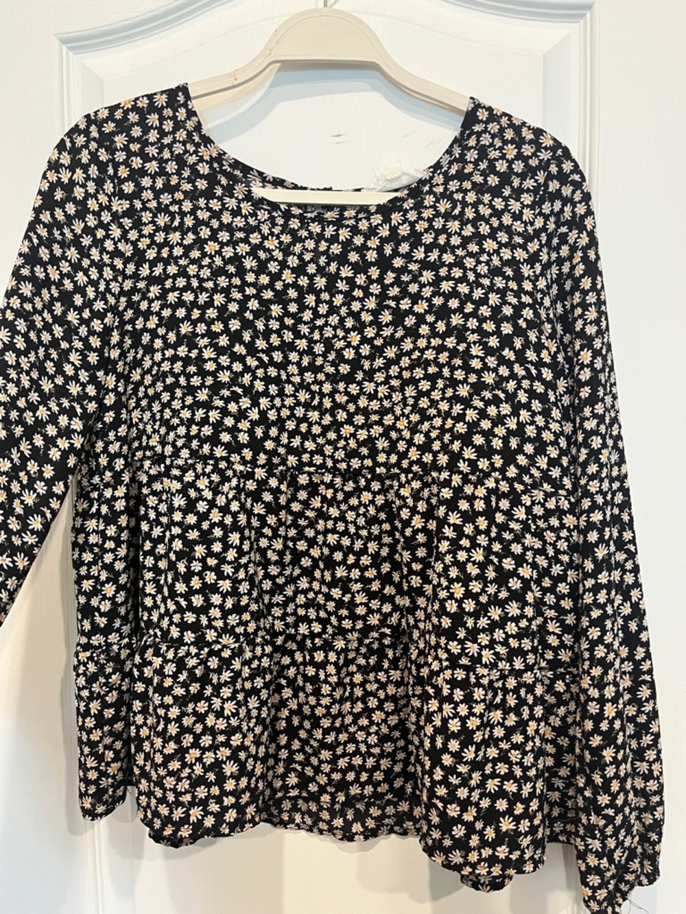 Hippie Rose Black Long-Sleeve Daisy Peplum Tunic